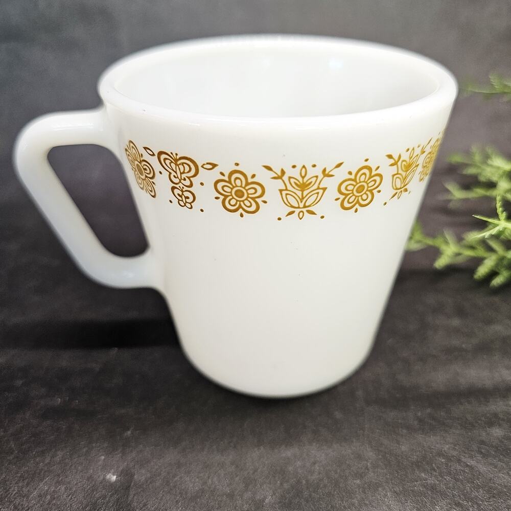 Vintage Pyrex Butterfly Gold Coffee Mug Cup #1410 Made USA D Handle Milk Glass